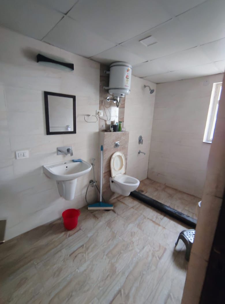 WhatsApp Image 2025-06-22 at 1.07.20 PM (1)